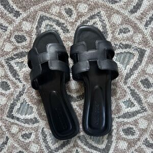 Chic Black Leather Flats by
